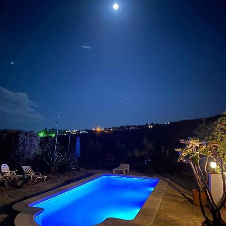 La Rustica En Vinuela, Piscina Privada Villa Bagian luar foto