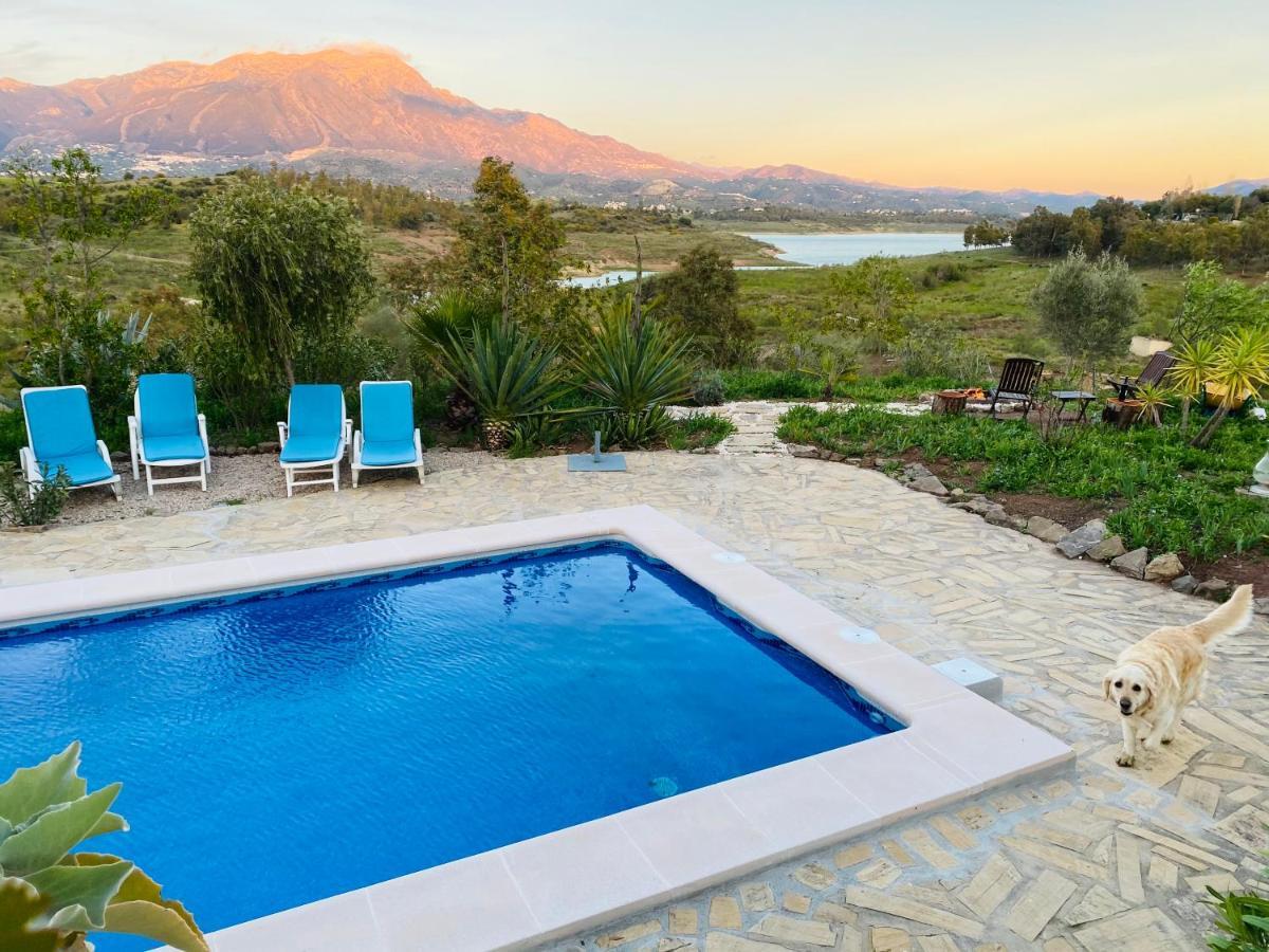 La Rustica En Vinuela, Piscina Privada Villa Bagian luar foto