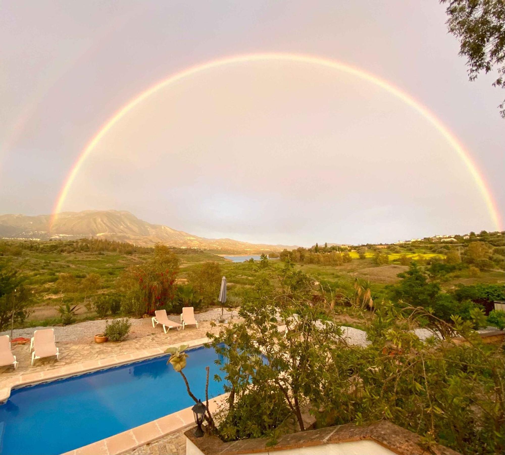 La Rustica En Vinuela, Piscina Privada Villa Bagian luar foto